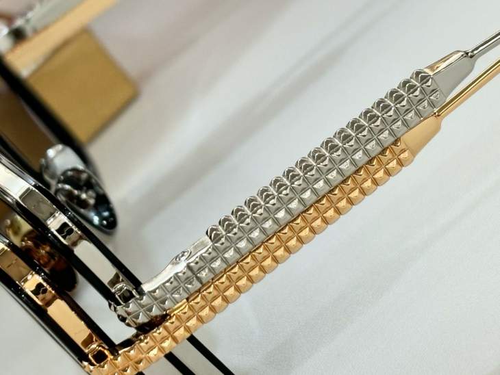 Picture of Valentino Sunglasses _SKUfw66526239fw